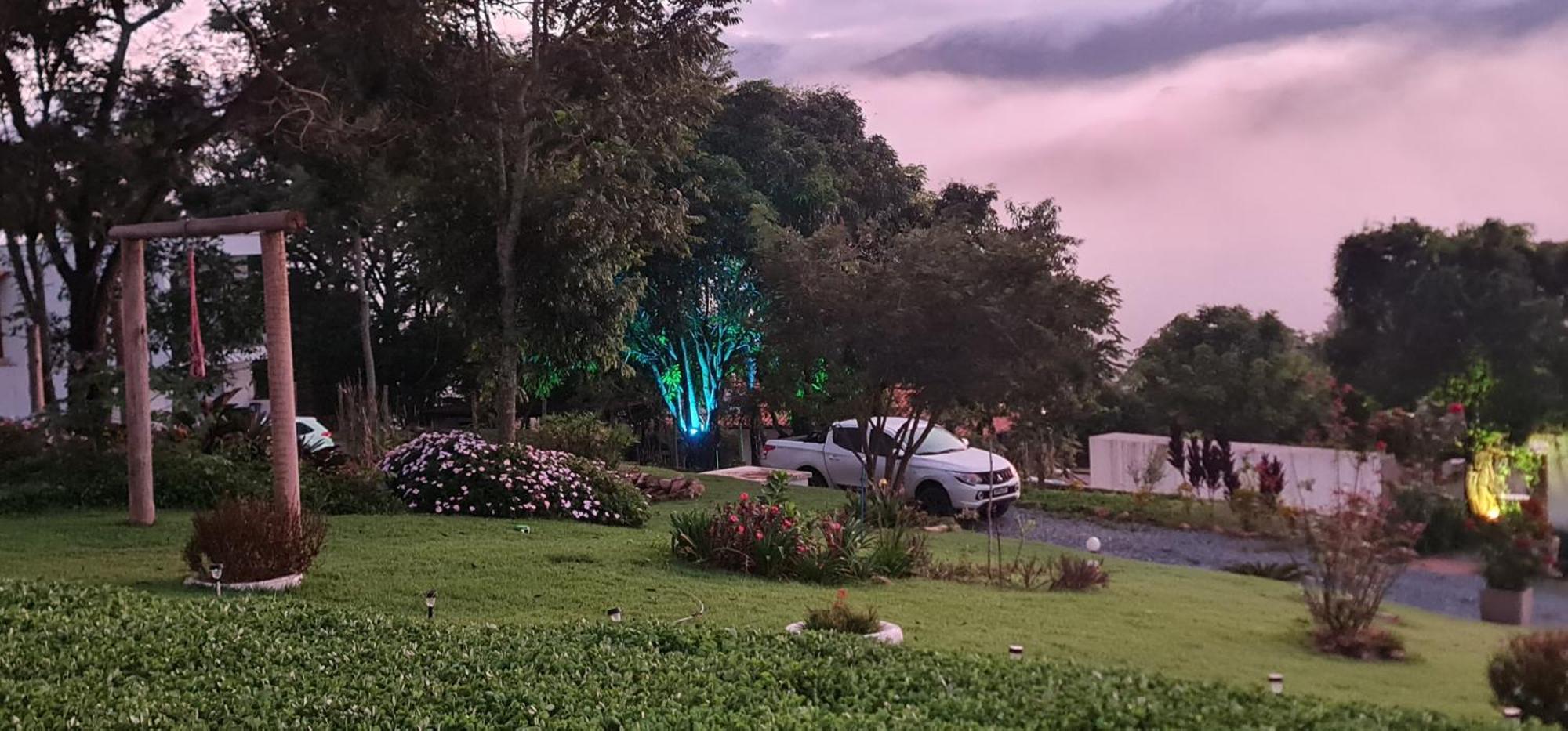 Pousada Descobrindo A Vida Brumadinho Εξωτερικό φωτογραφία